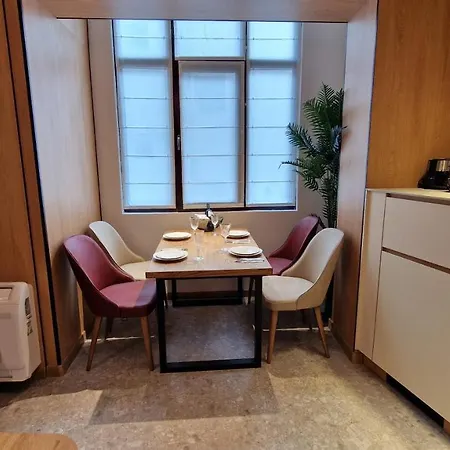 Appartement Fs Varna Central Deluxe 2-Bedroom Suite Near Sea Garden