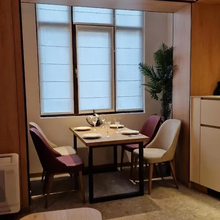 Appartement Fs Varna Central Deluxe 2-Bedroom Suite Near Sea Garden