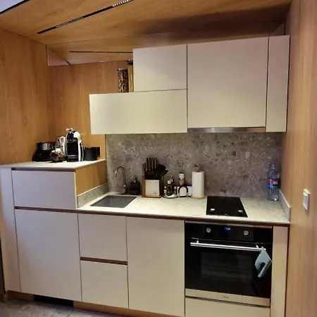 Apartman Fs Varna Central Deluxe 2-Bedroom Suite Near Sea Garden *